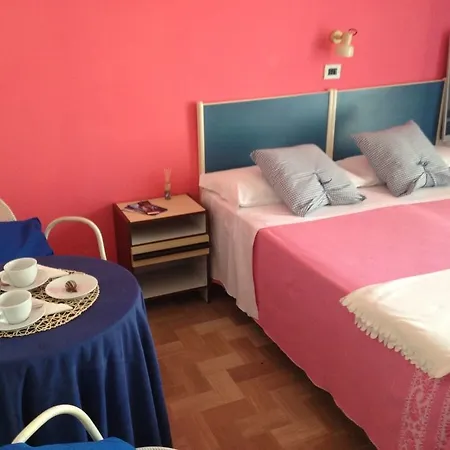 New Enea 酒店 里米尼