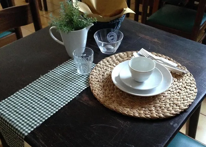 New Enea فندق 2*