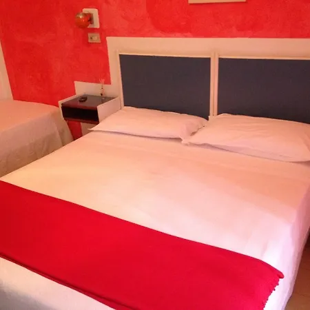 New Enea ホテル 2*